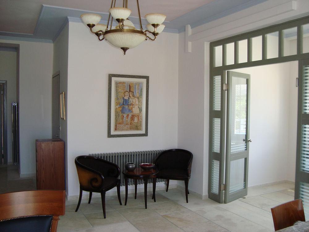 Thealia Apartment Karefiliana Exterior photo